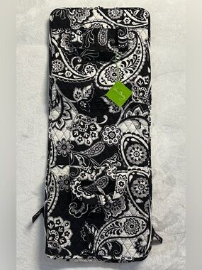 VERA BRADLEY black white "midnight paisley" multi-pocket hanging organizer, NWT.